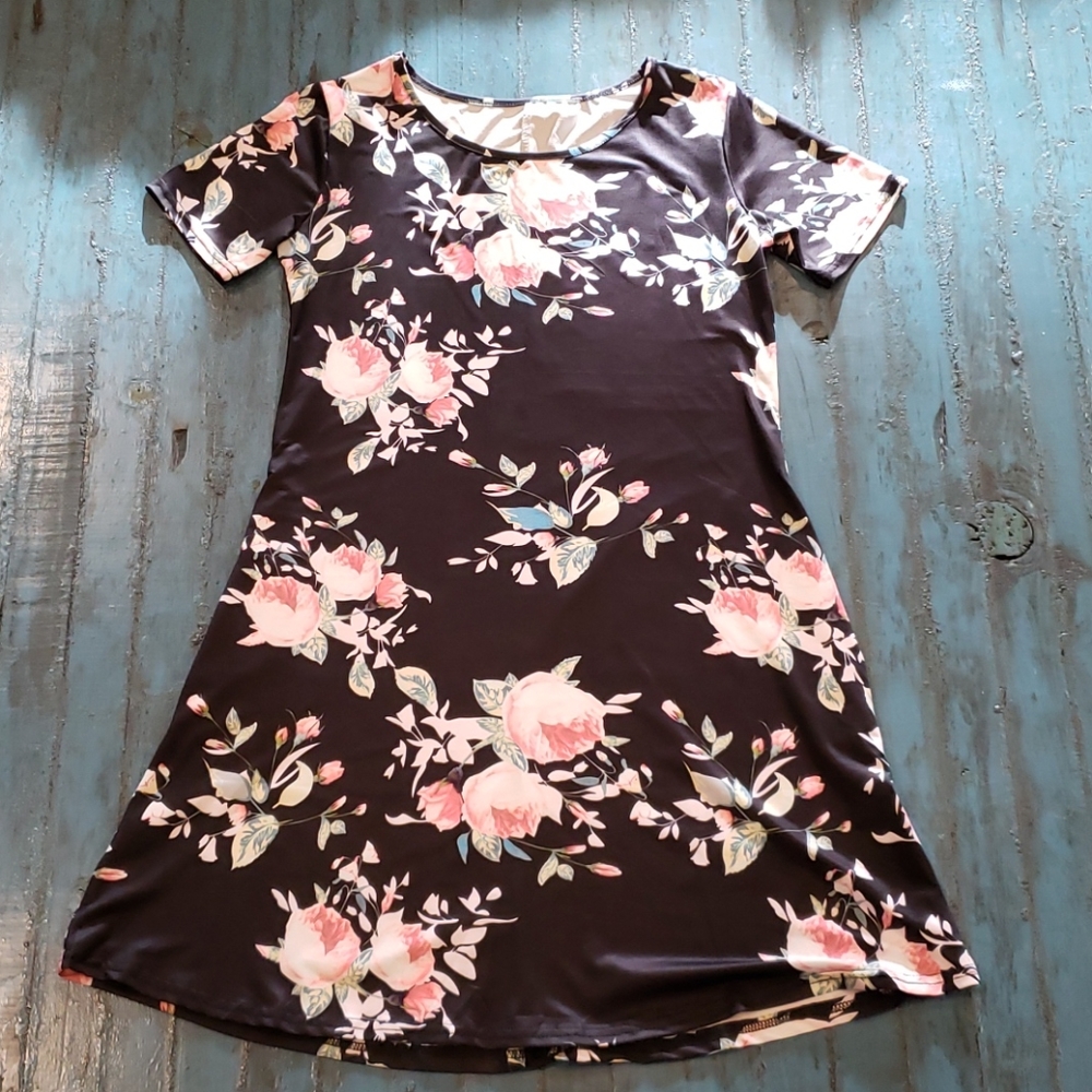 🌺Black Floral Dress